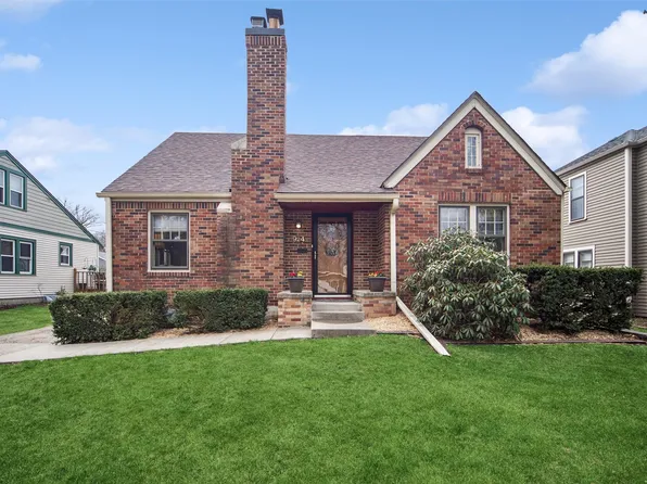 924 39th St, Des Moines, IA 50312