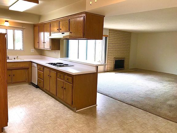 2nd image of 8944 Reading Ave APT 3