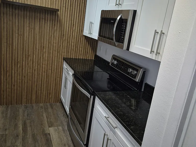 7709 W Hanna Ave #A — Photo 3