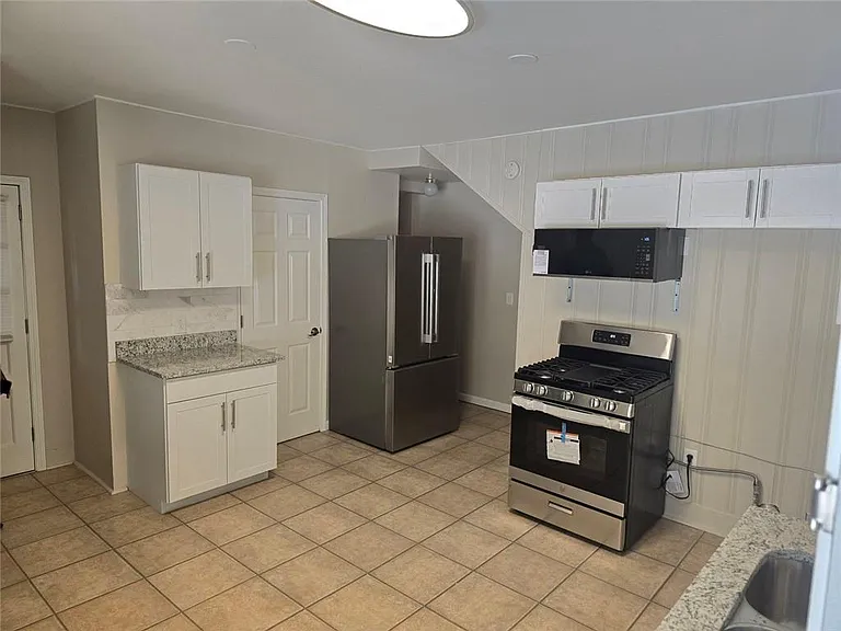 3420 Northside Dr #B — Photo 11
