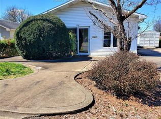 1102 Ann St, Ravenswood, WV 26164