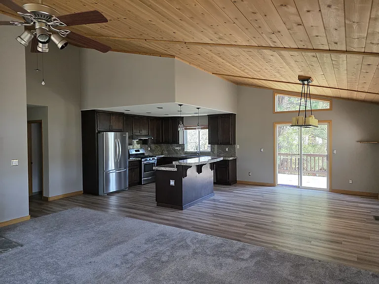 10231 Worchester Cir — Photo 25