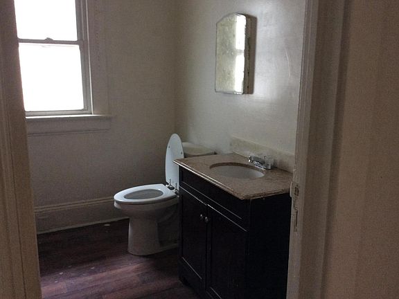 5th image of 112 S Tillery St