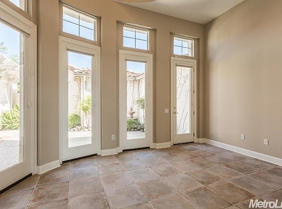 5th image of 940 Granite Ct