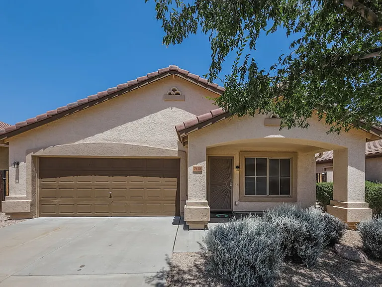 7418 W Lone Cactus Dr — Photo 1