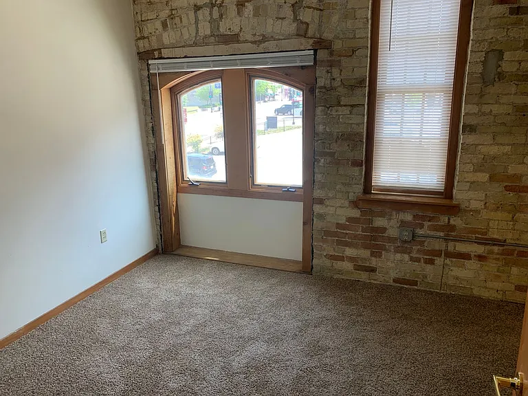 Belle Harbor offers one, two, and three bedroom lofts — Photo 8