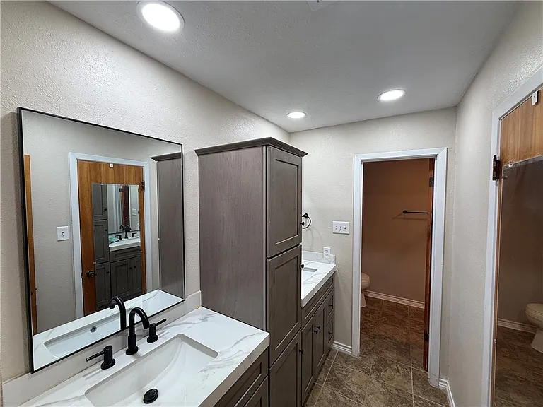 1805 Quail Run — Photo 16