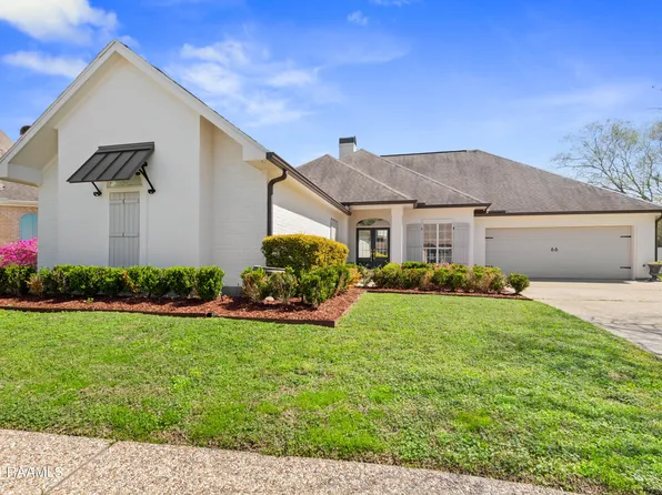 204 Troon Dr, Broussard, LA 70518