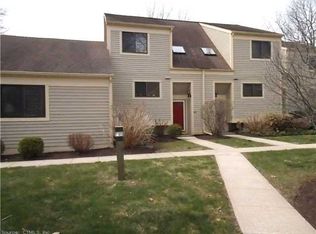 128 Sandy Point Rd, Old Saybrook, CT 06475