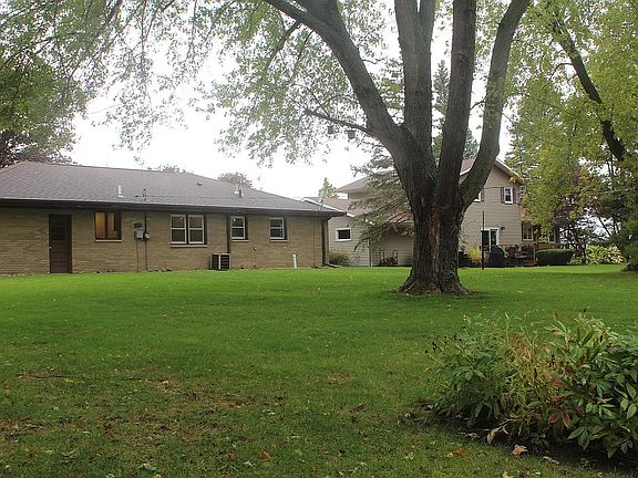 4th image of 2109 Cedar Ave