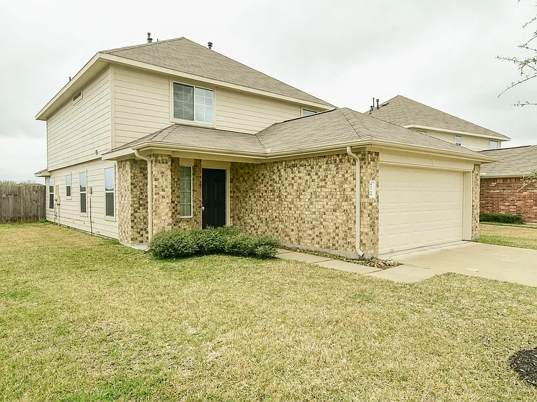 12710 Rio Nueces Ln — Photo 3