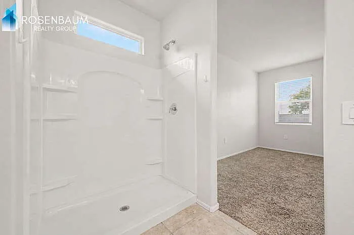 2431 S 46th St — Photo 21