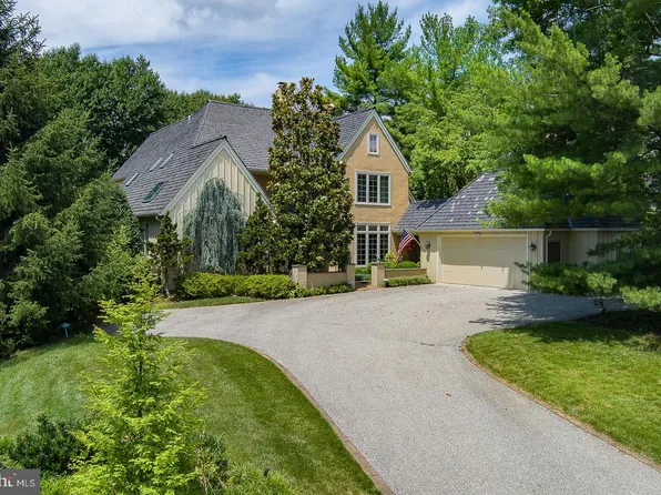 1241 Denbigh Ln, Wayne, PA 19087