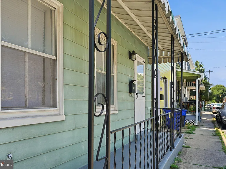 424 N Bentz St — Photo 2