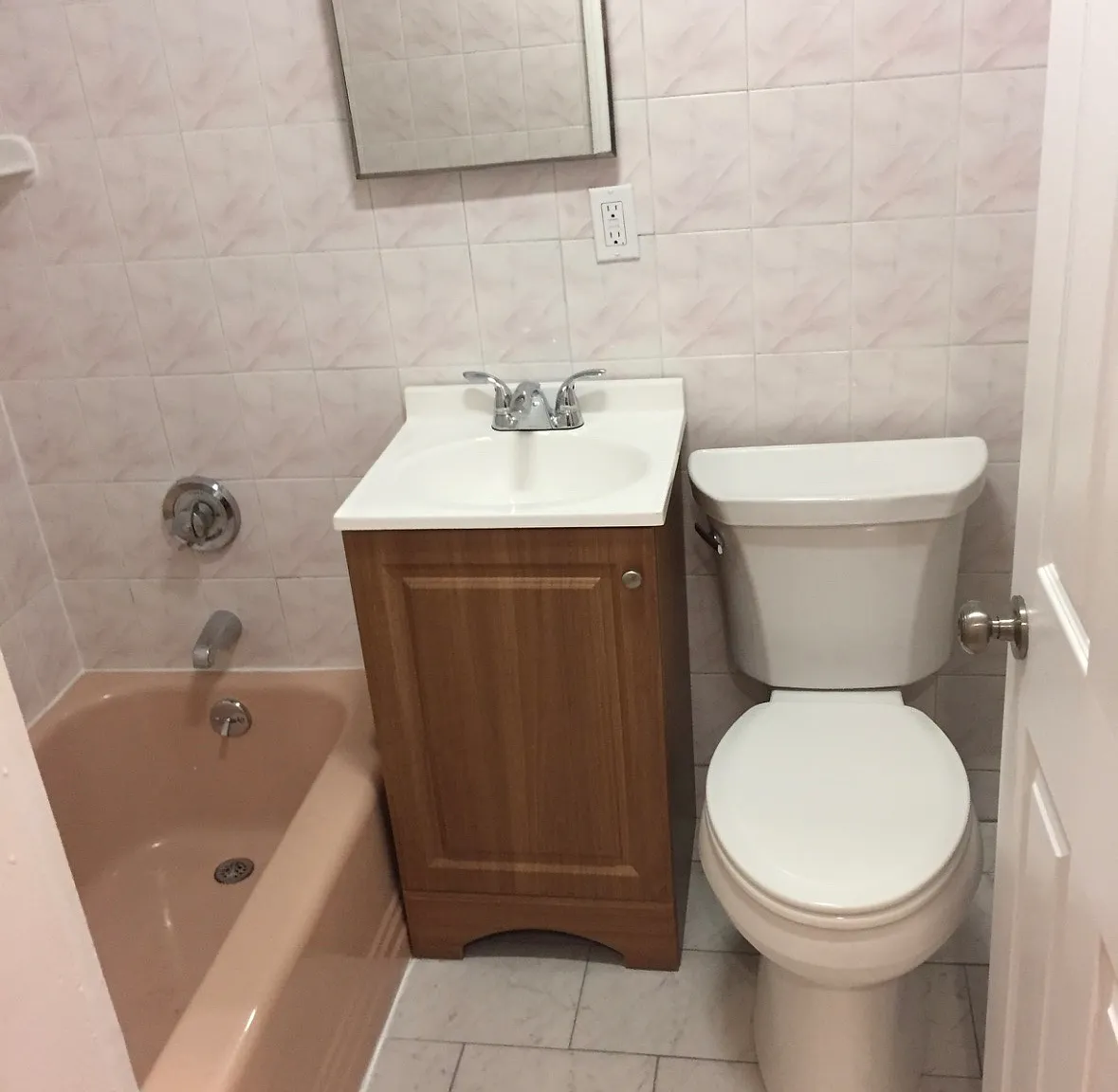 1 bed, 540 sqft, $2,299 — Photo 2