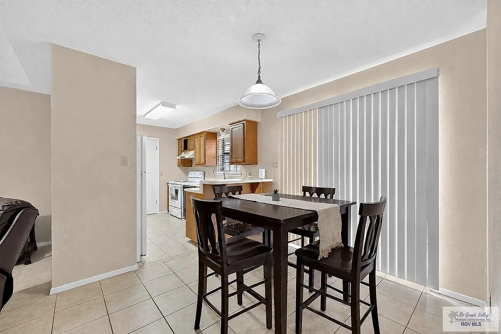 2 bed, 2.0 bath, 1092 sqft, $1,500 — Photo 4