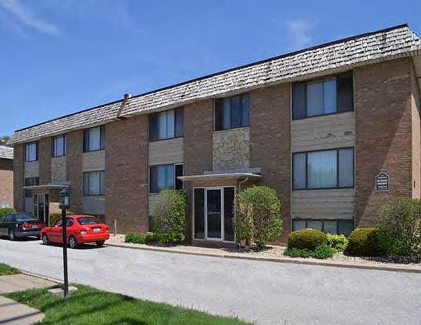 1st image of 1811 W Kingsway Dr APT B4