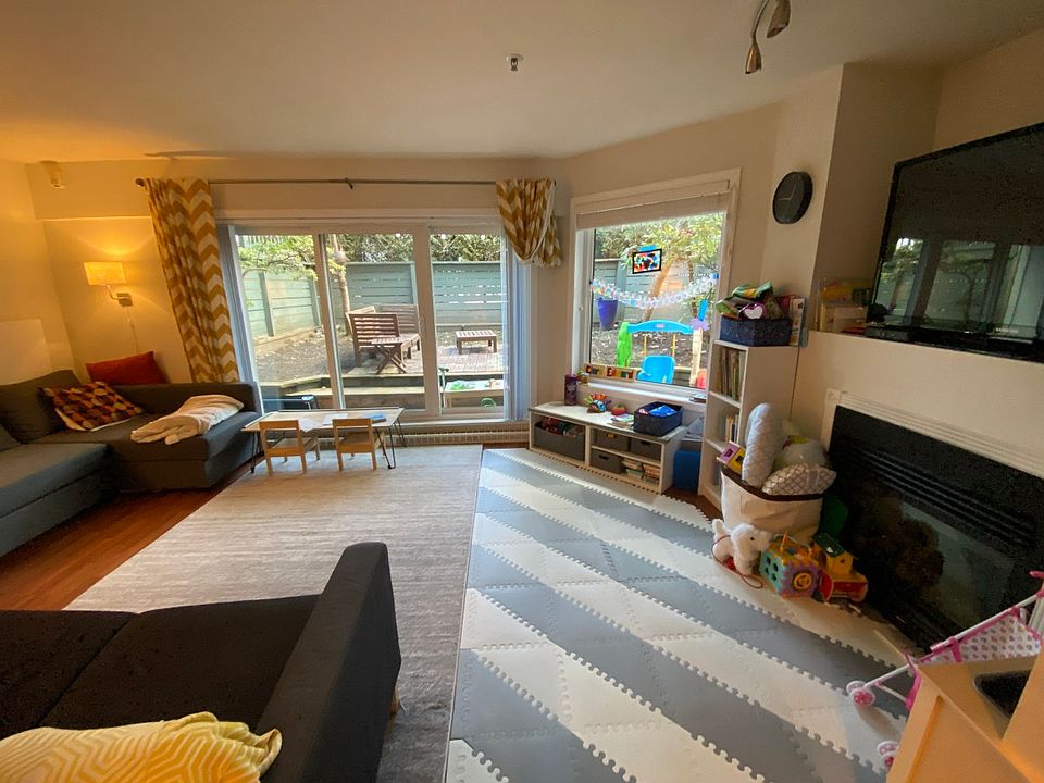 1st image of 3065 Heather St #102
