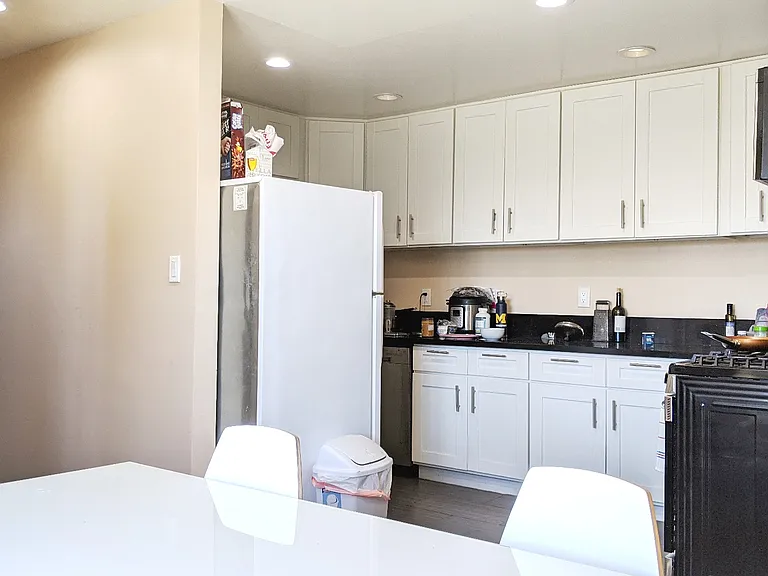1299 W 37th Dr #3 — Photo 9