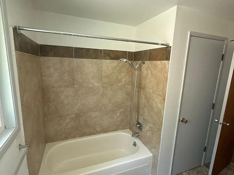 2435 City View St — Photo 12