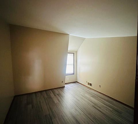 4th image of 8941 N Swan Rd #C