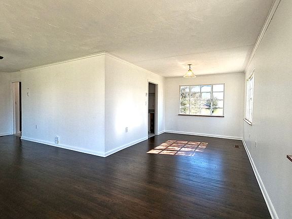 4th image of 6108 Jilson Rd
