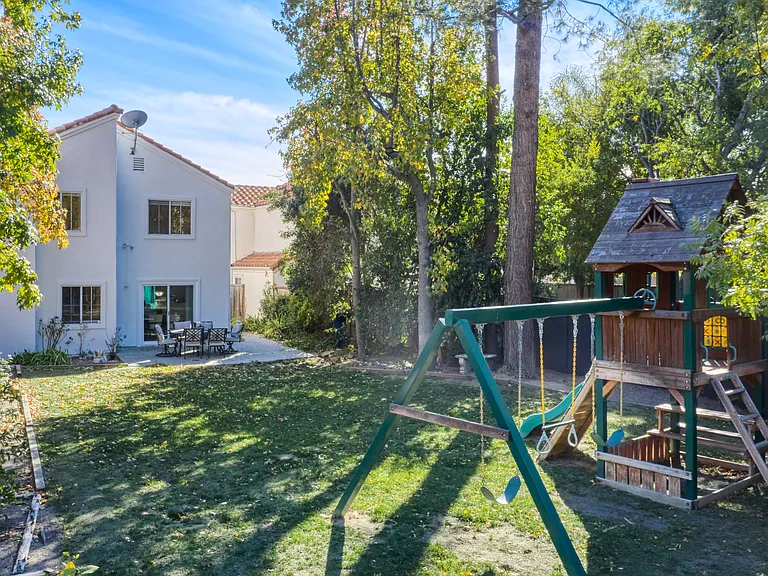 4345 Willow Glen St — Photo 65