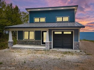 3723 N Lake Shore Dr, Harbor Springs, MI 49740