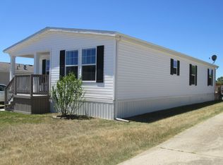 157 Dunhill Dr, Whitmore Lake, MI 48189