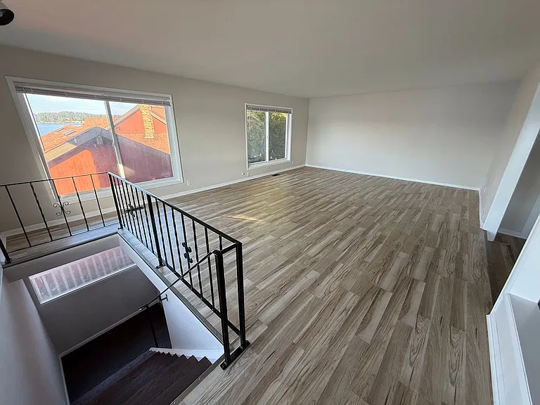 3431 Mathews Dr NW — Photo 3