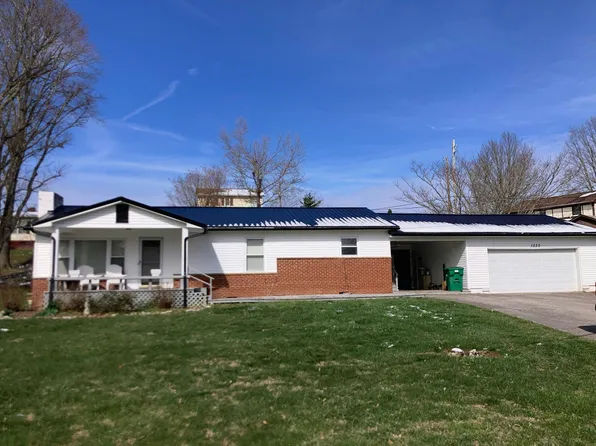 1020R Mount Vernon Rd, Hurricane, WV 25526