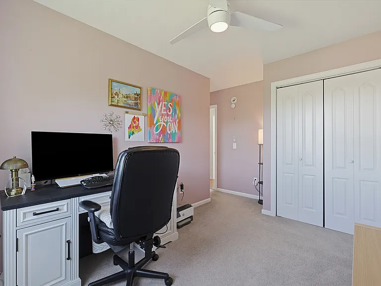 72 Frost Hill Ave — Photo 16