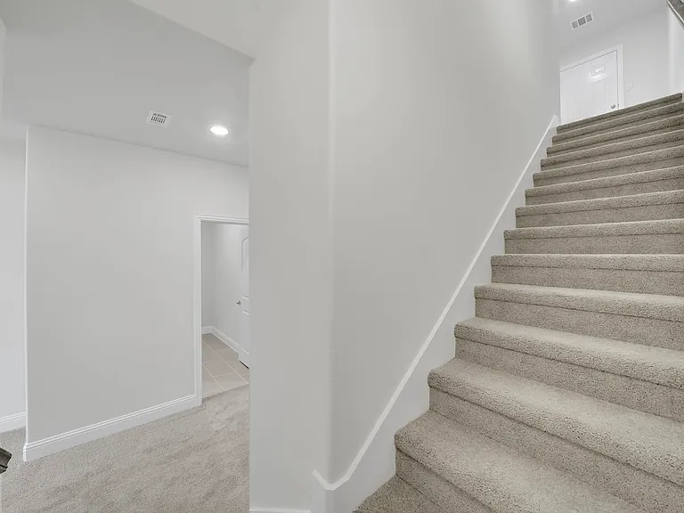 7929 Bayside Dr — Photo 32