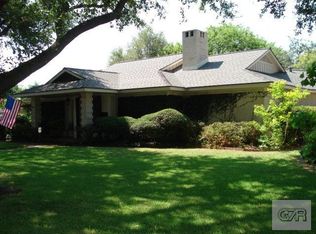2215 Carriage Ln, La Marque, TX 77568