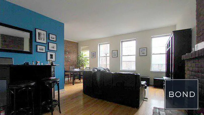 Rented by Bond New York | media 4