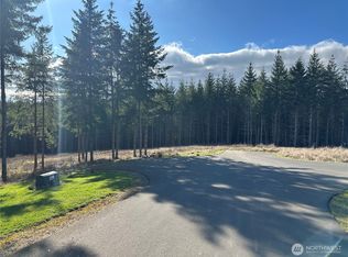 330 Cross Creek Rd, Kelso, WA 98626