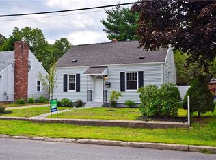 116 Blackburn St, Pawtucket, RI 02861