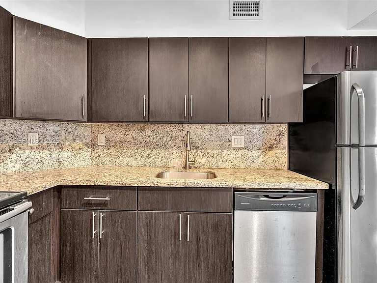 500 Bayview Dr #228 — Photo 11
