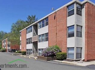 3314 W Main St APT 202, Kalamazoo, MI 49006