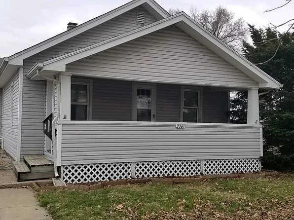 2316 Richmond Ave, Mattoon, IL 61938