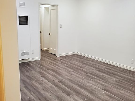 1217 A Livingroom view from diningroom