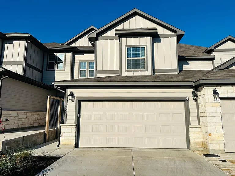 623 Parkline Dr — Photo 3