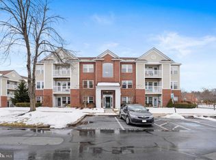 8201 Blue Heron Dr APT 2D, Frederick, MD 21701