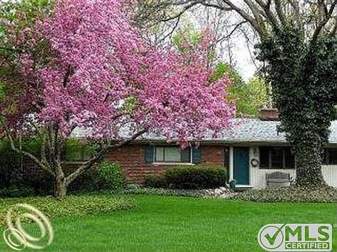 915 N Reading Rd..jpg