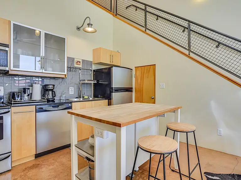 812 Calle Saragosa #B — Photo 19