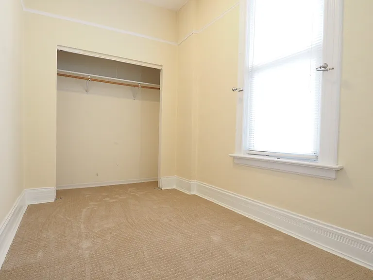 2138 N Sheffield Ave #2R — Photo 9