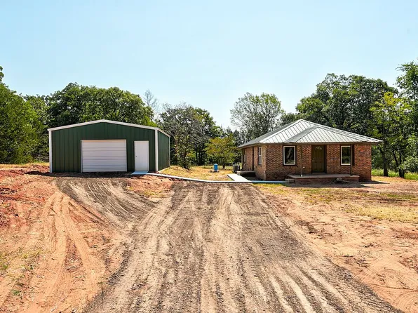 101956 S 3303rd Rd, Harrah, OK 73045
