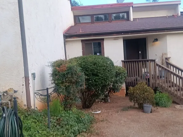 15690 Davis Cup Ln, Ramona, CA 92065