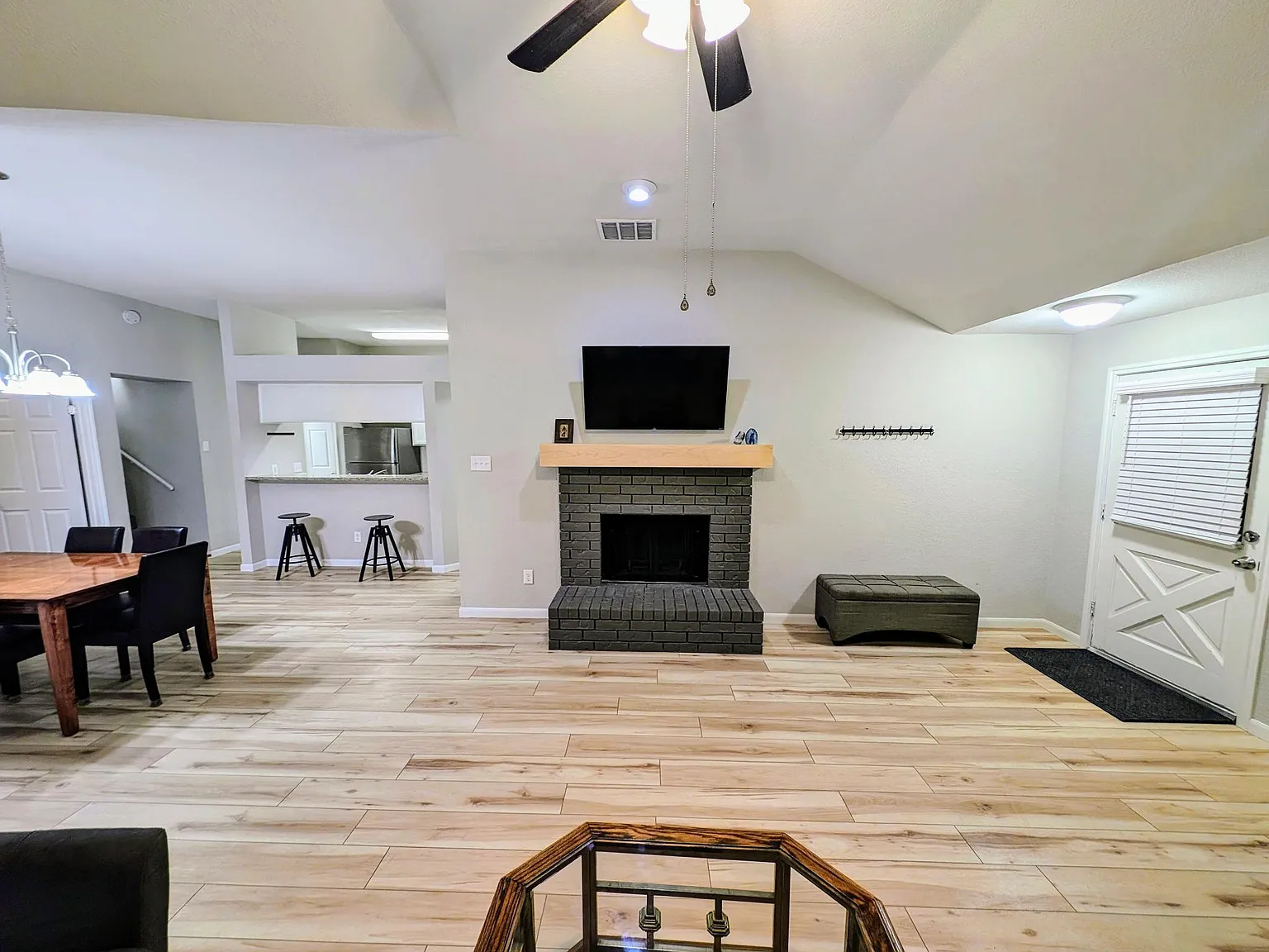 507 Lee Dr — Photo 4