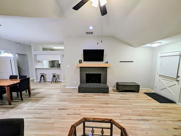 507 Lee Dr — Photo 4